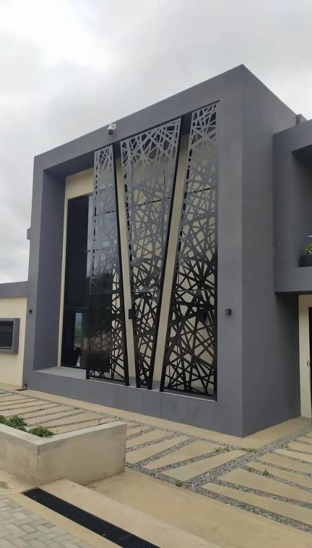 حداد مظلات وسواتر بالرياض